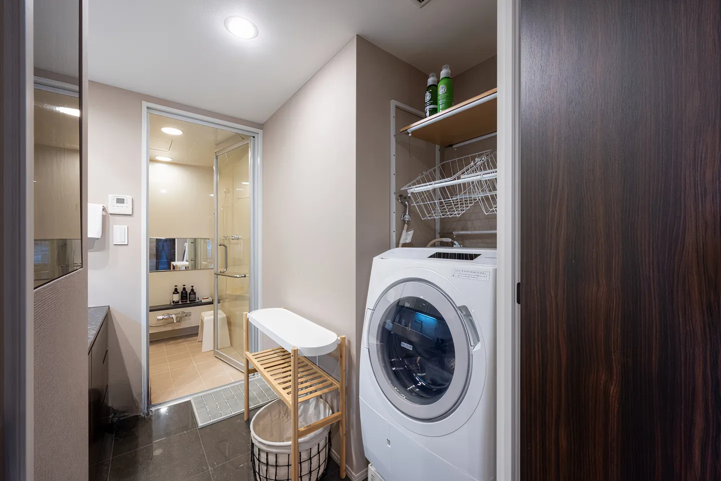 City Tower Shirokane - Interior - ["Laundry room", "Clothes dryer", "Washing machine"]