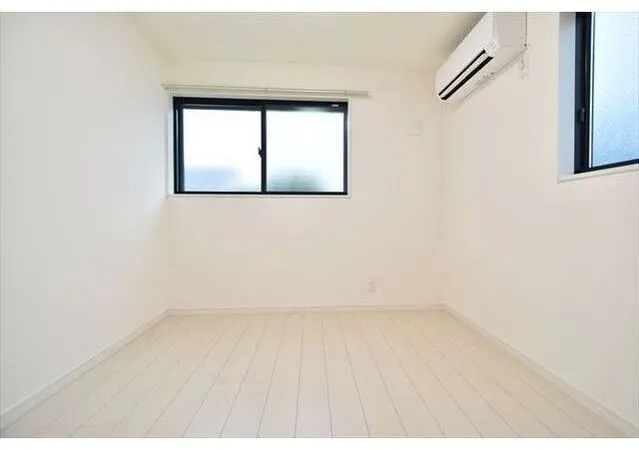 Brilliant Kanamecho - Interior - ["Flooring", "Floor", "Ceiling"]