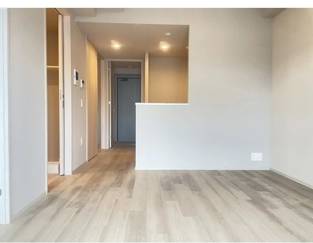 Wellis Urban Sumiyoshi East - Interior - ["Flooring", "Floor", "Wood flooring"]