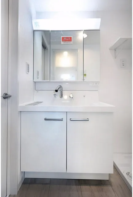 Wilterrace Oshiage - Interior - ["Plumbing fixture", "Sink", "Interior design"]