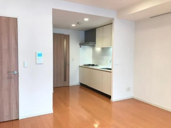 Brillia Ist Sangenjaya Blossom Terrace - Interior - ["Cabinetry", "Property", "Building"]