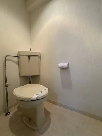Parkside Minamioi - Interior - ["Toilet seat", "Plumbing fixture", "Toilet"]