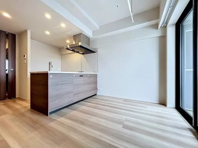 Lugente Itabashi - Interior - ["Flooring", "Floor", "Wood flooring"]