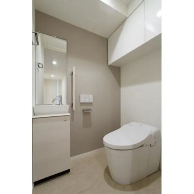 Lafonte Azabujuban - Interior - ["Property", "Bathroom", "Toilet"]