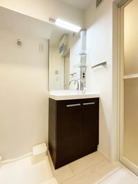 CASA GRAZIE Nishi-Ojima - Interior - ["Plumbing fixture", "Tap", "Building"]