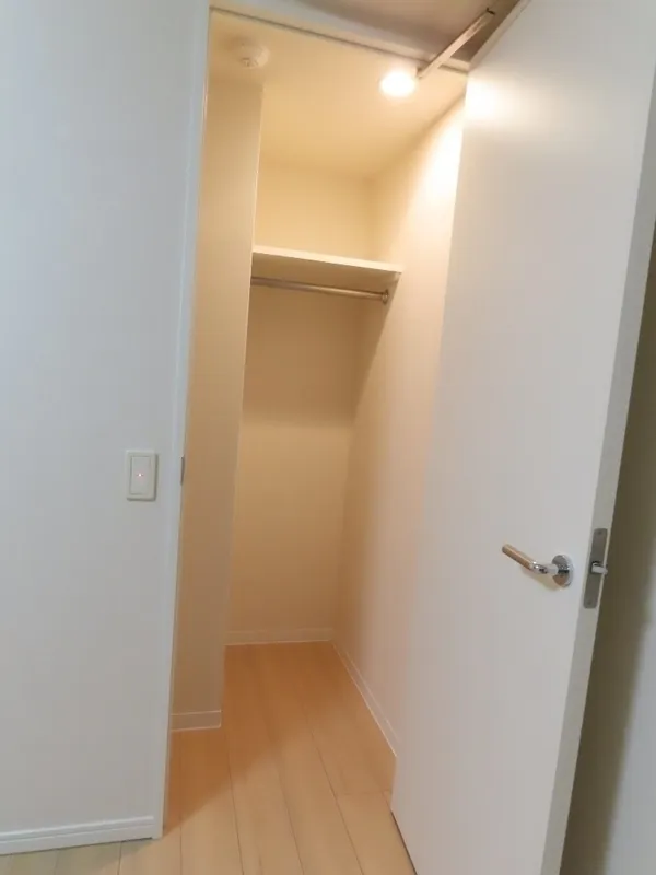 Prime Urban Sumiyoshi II - Interior - ["Wall", "Wood", "Ceiling"]