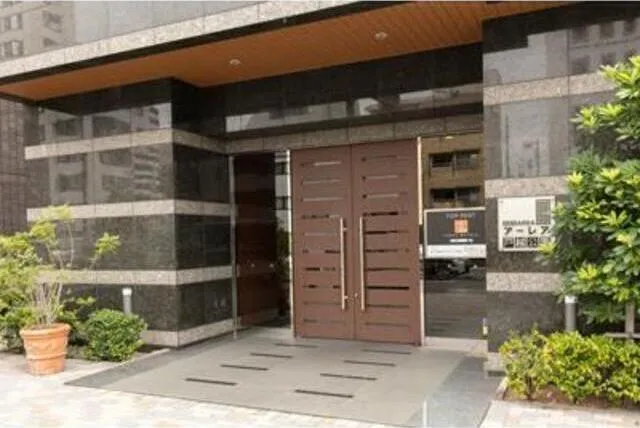 Area Togoshi Koen - Exterior - ["Plant", "Door", "Fixture"]