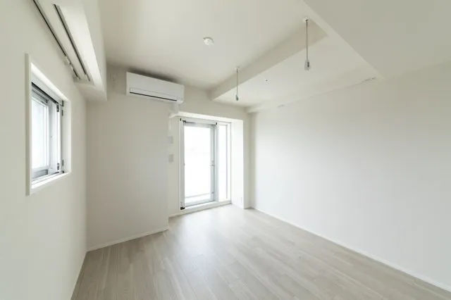 Proud Flat Kiba II - Interior - ["Window", "Building", "Fixture"]