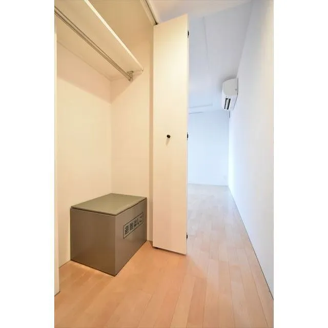 Blanche Bunkyo HakusanⅡ - Interior - ["Building", "Wood", "Hall"]