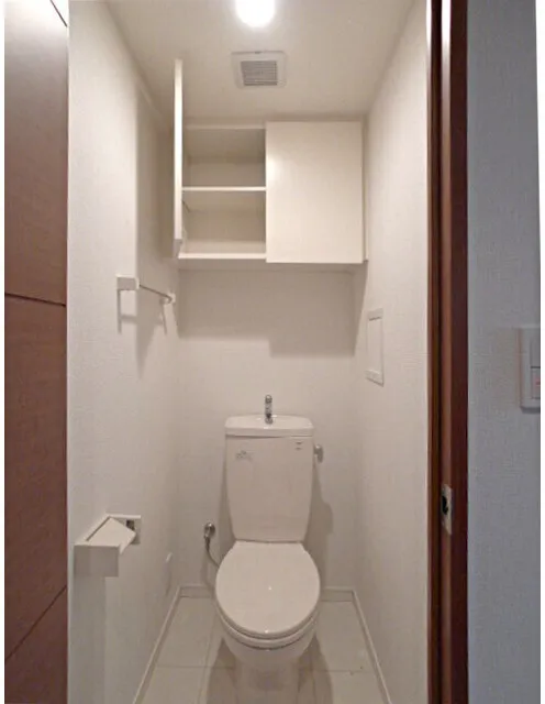 Marble Court Denenchofu - Interior - ["Property", "Toilet seat", "Building"]