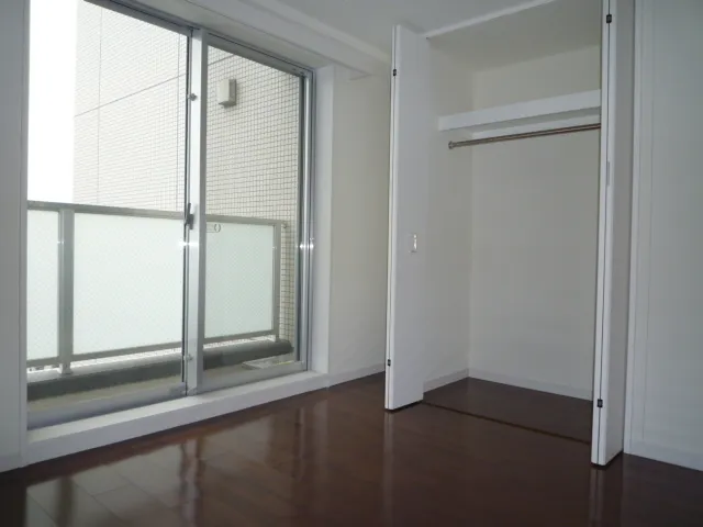 PULS Kamijujo - Interior - ["Building", "Fixture", "Window"]