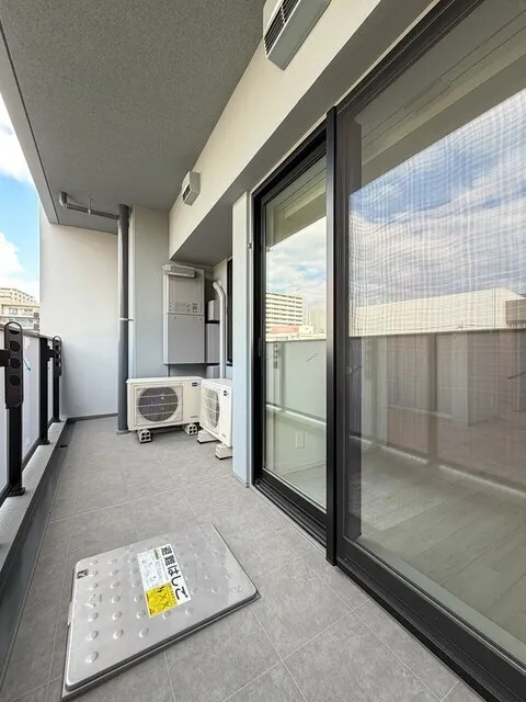 Brookside Residence Kiba - Interior - ["Apartment", "Glass", "Ceiling"]