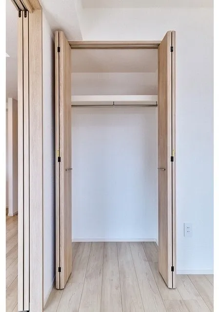 Due Oku - Interior - ["Wood", "Flooring", "Floor"]