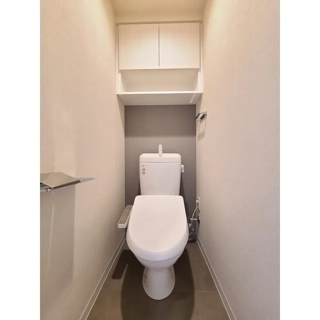 Comforia Higashioi II - Interior - ["Property", "Toilet seat", "Toilet"]