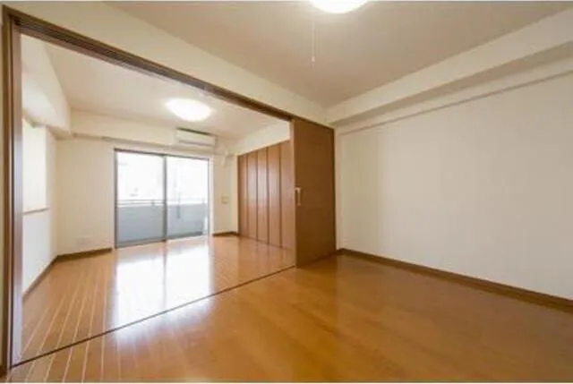 Court Luxuria Kyobashi - Interior - ["Wood", "Hall", "Building"]