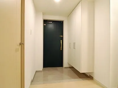 KDX Residence Hanzomon - Interior - ["Flooring", "Wall", "Floor"]