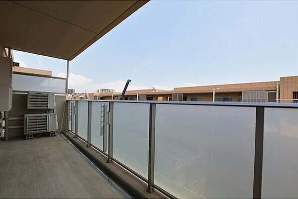 Park Court Yoyogi Hatsudai - Interior - ["Balcony", "Composite material", "Apartment"]