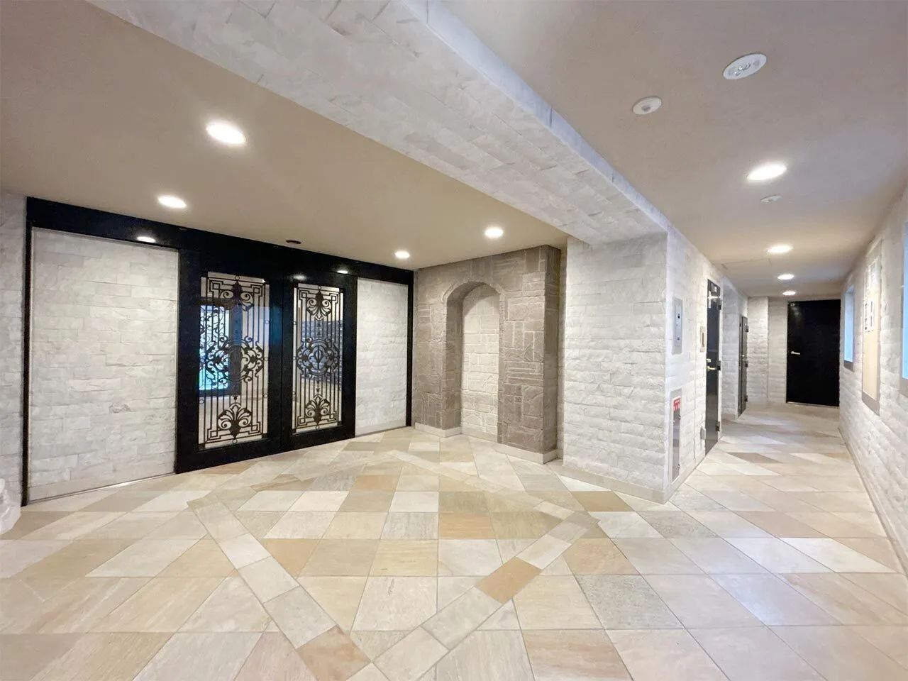 Mynavi STAY Miraie Nihonbashi Kabutocho - Exterior - []
