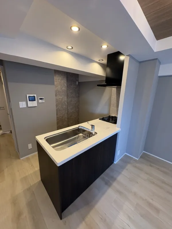 Residia Bunkyo Otowa - Interior - ["Wood", "Flooring", "Floor"]