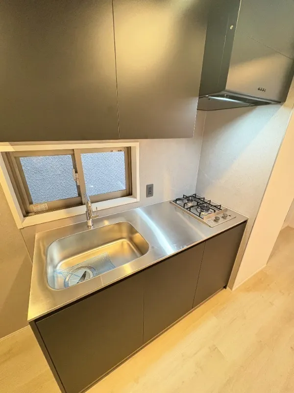 RESIDIA Nihonbashi Doll Town - Interior - ["Kitchen Sink", "Kitchen", "Flooring"]