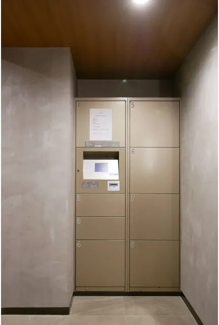 Quintet Ebisu - Exterior - ["Flooring", "Wood stain", "Lock and key"]