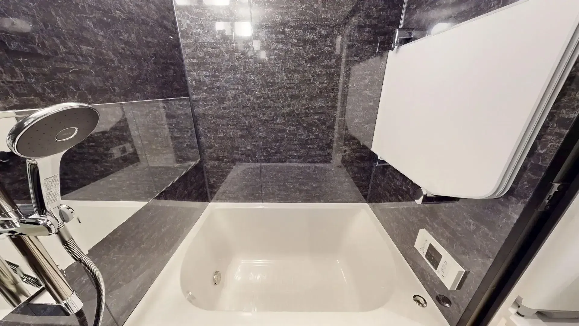 Hmlet Shinjuku Wakamatsucho - Interior - ["Plumbing fixture", "Bathroom", "Plumbing"]
