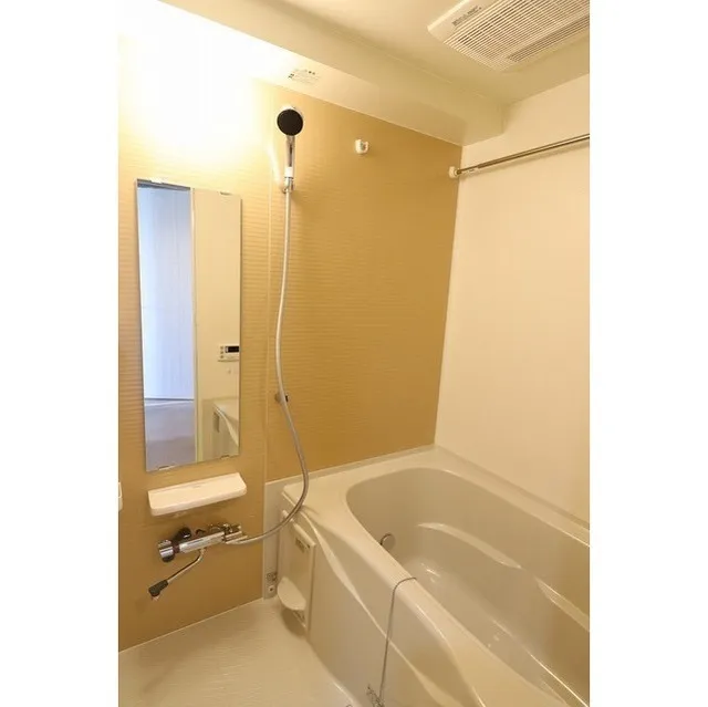 Comforia Monzennakacho South - Interior - ["Bathtub", "Plumbing fixture", "Building"]