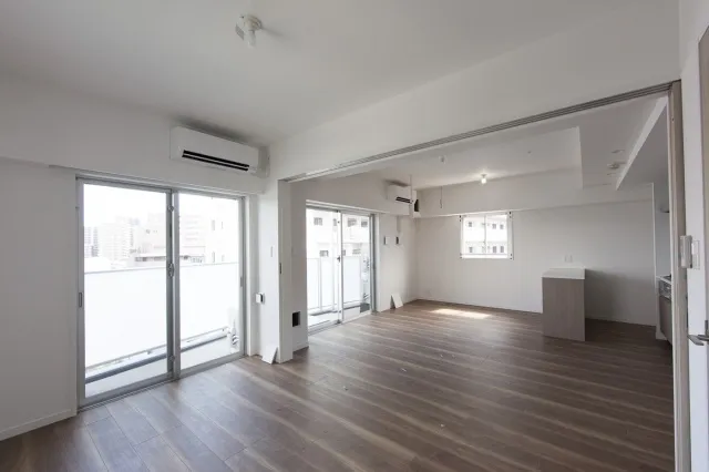 PROUD FLAT Itabashi Honmachi - Interior - ["Fixture", "Building", "Window"]