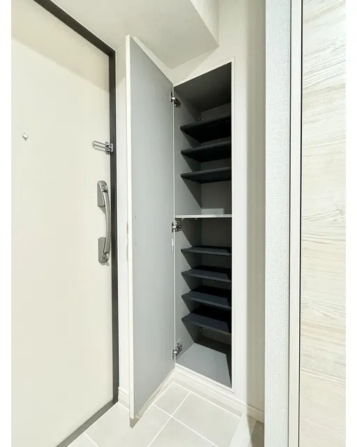 Comforia Nishiogu - Interior - ["Property", "Door", "Building"]