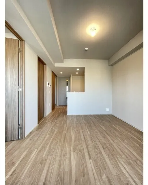 Wellis Urban Sumiyoshi East - Interior - ["Flooring", "Floor", "Wood"]