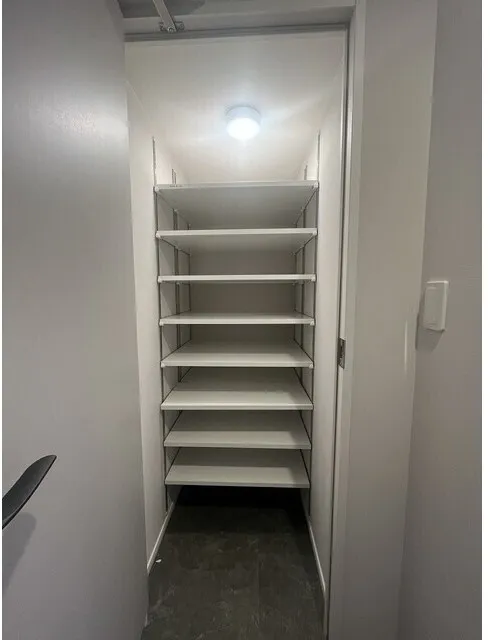 Urbanex Asakusabashi Front - Interior - ["Flooring", "Shelving", "Interior design"]