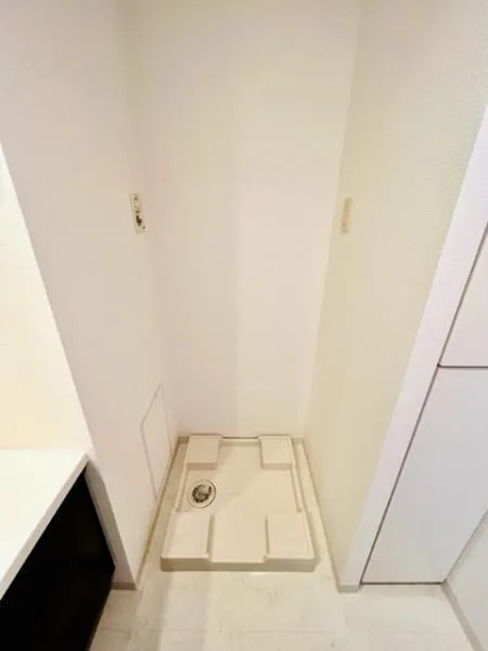 Brillia Ist Sangenjaya Blossom Terrace - Interior - ["Fixture", "Wood", "Tile flooring"]