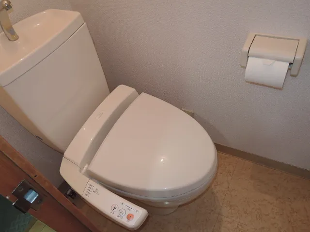 JAPT Ikejiri - Interior - ["Toilet", "Toilet seat", "Plumbing fixture"]