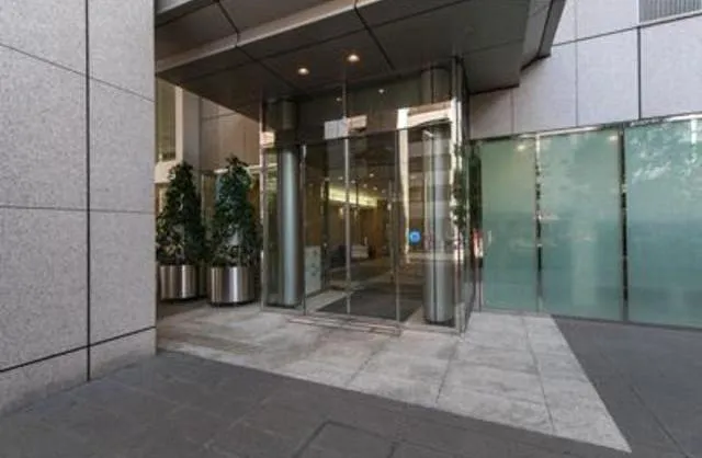 Momento Shiodome - Exterior - Building entrance