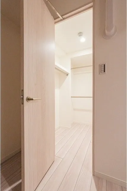 Comforia Liv Bunkyo Gokokuji - Interior - ["Flooring", "Wood", "Floor"]