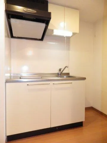 Ronsley West - Interior - ["Kitchen", "Wood", "Kitchen Appliance"]
