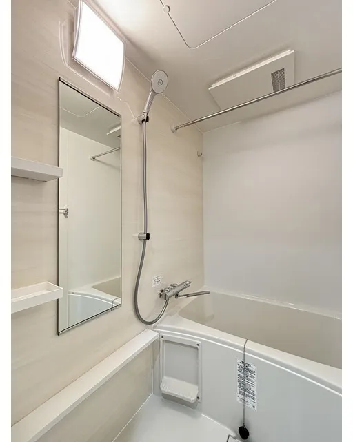 Daffitto Kinshicho - Interior - ["Plumbing fixture", "Flooring", "Bathroom"]