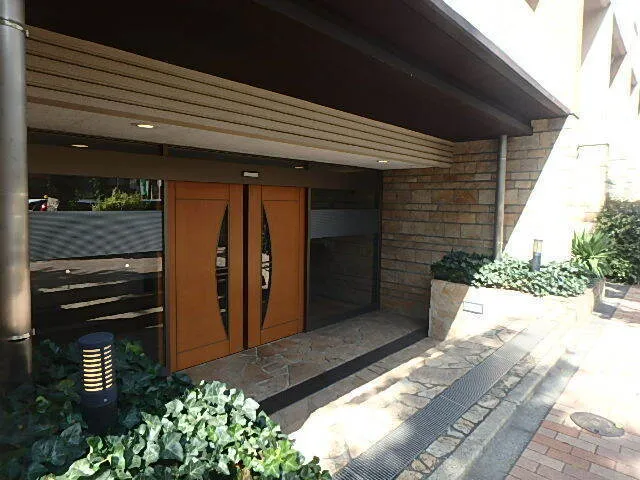 CASSIA Meguro - Exterior - ["Plant", "Door", "Shade"]