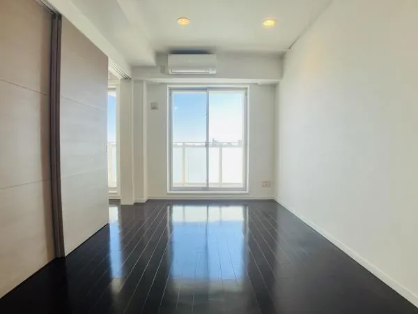 Brillia Ist Sangenjaya Ivy Terrace - Interior - ["Flooring", "Floor", "Wood"]