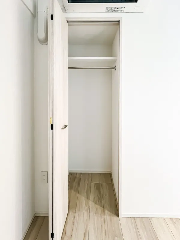 Prince Due Kamiya - Interior - ["Wall", "Flooring", "Wood"]