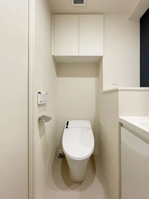 Orchid Residence Togoshi Park - Interior - ["Toilet seat", "Flooring", "Floor"]