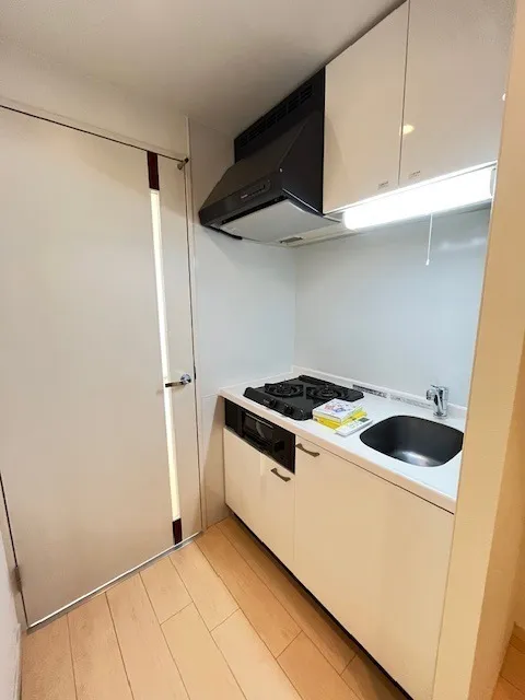 RESIDIA Kamiochiai - Interior - ["Flooring", "Floor", "Major appliance"]