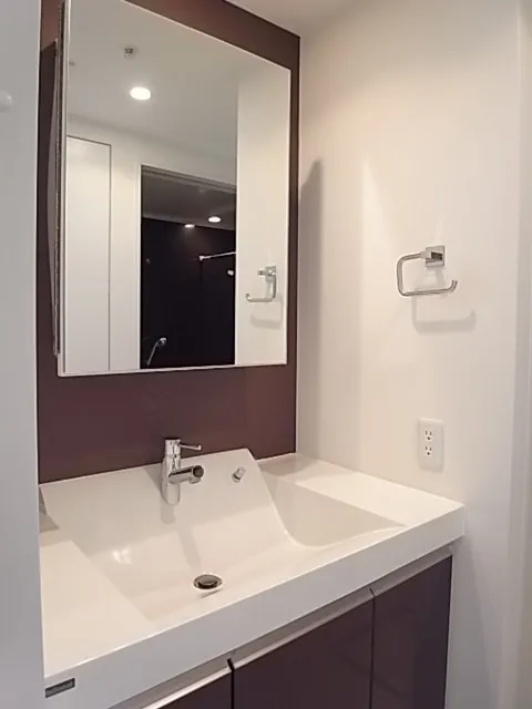 Gladito Shiodome Rosso - Interior - ["Bathroom Sink", "Interior design", "Plumbing fixture"]