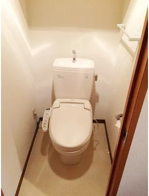 Welt Nihonbashi 3 - Interior - ["Toilet seat", "Toilet", "Plumbing fixture"]
