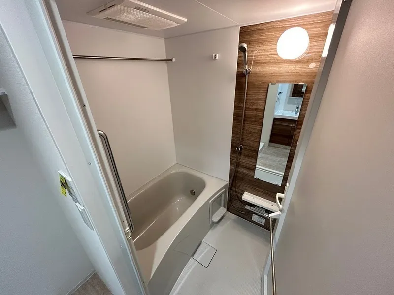 Lefon Livent Ikebukuro - Interior - ["Flooring", "Floor", "Plumbing fixture"]