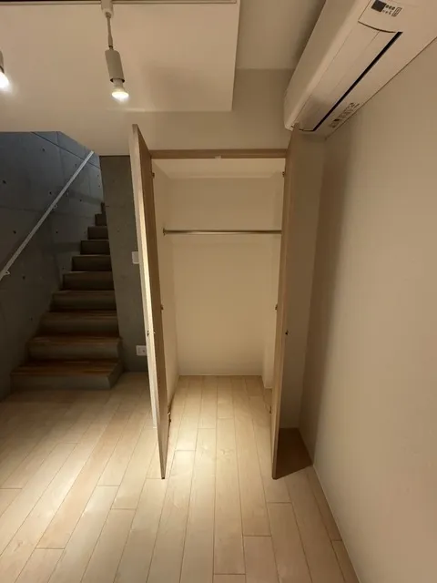 BRICK RESIDENCE Meguro Honcho - Interior - ["Flooring", "Wood", "Floor"]