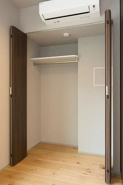 Arrows Myogadani - Interior - ["Wood", "Flooring", "Floor"]