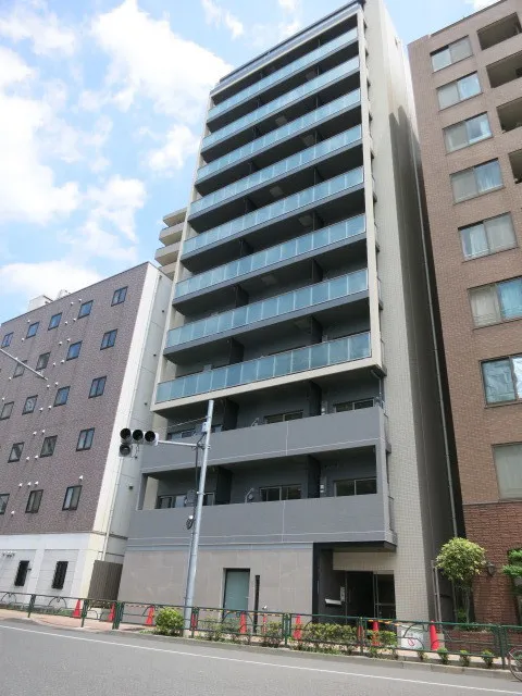 Le Fon Progres Ueno Park - Exterior - ["Building", "Sky", "Daytime"]