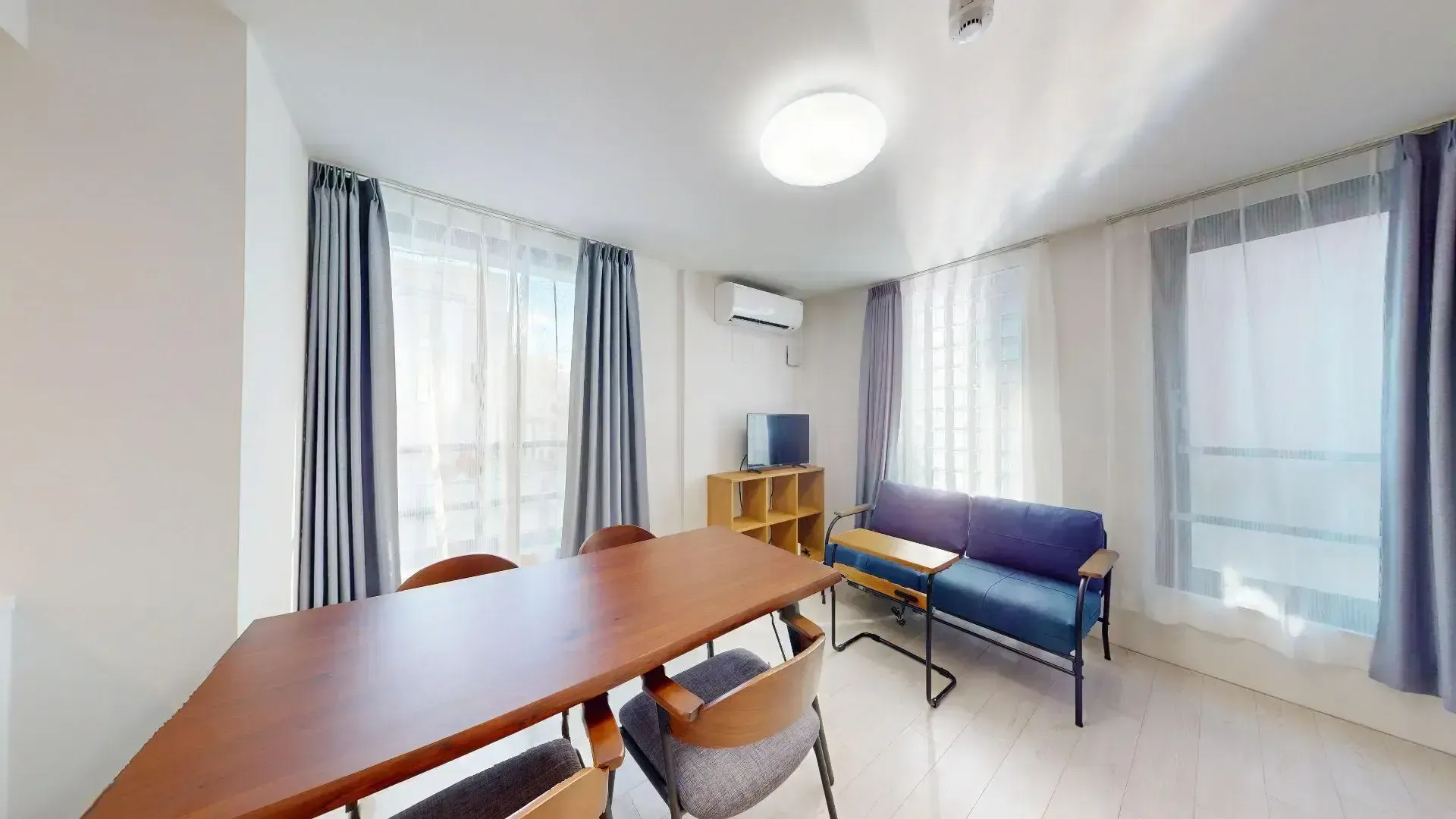 Hmlet Shinjuku Wakamatsucho - Interior - ["Interior design", "Flooring", "Floor"]
