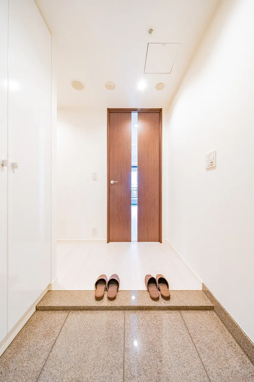 Central Park Tower La Tour Shinjuku - Interior - ["Door", "Fixture", "Wood"]
